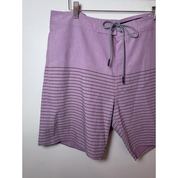 RVCA Standard Curran Swim Trunks Board Shorts Purple Sz 36 Mid Length 18" NWT - Picture 12 of 16